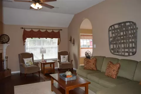 1055 Sugar Ln, Collierville, TN 38017 photo 6