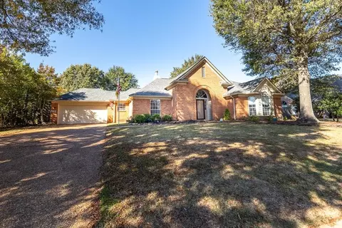 3739 Gailyn Dr, Bartlett, TN 38135