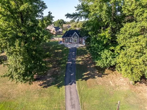 135 Duncan Dr, Atoka, TN 38004