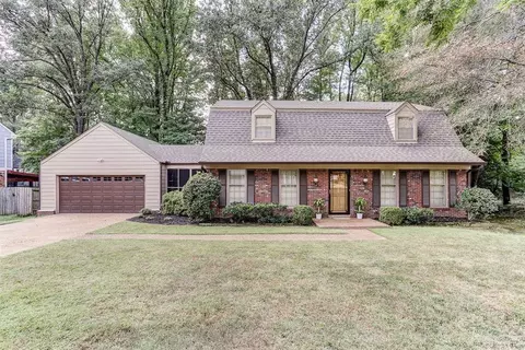 7215 Cedar Ln, Germantown, TN 38138
