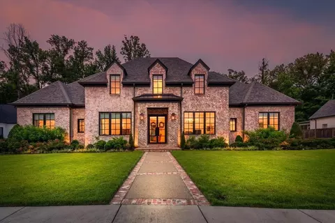 7066 Allelon Cir, Germantown, TN 38138
