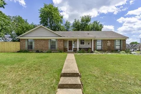 6353 Yale Rd, Bartlett, TN 38134