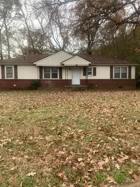6729 Macon Rd, Memphis, TN 38134