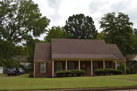 2054 Bensonwood Dr, Germantown, TN 38138