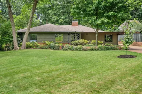 1417 E Crestwood Dr, Memphis, TN 38119