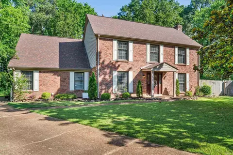 8136 Aspen Pine Cv, Germantown, TN 38138