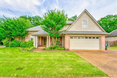 384 Steadman Ln, Cordova, TN 38018