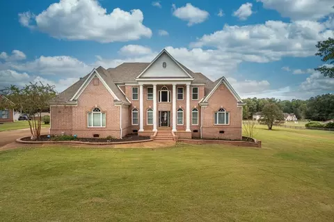 900 Estate Dr, Eads, TN 38028
