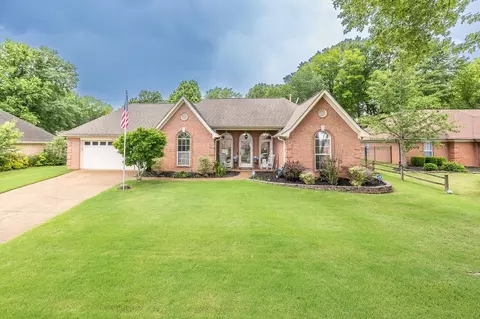 399 Bradford Trail Cv, Collierville, TN 38017