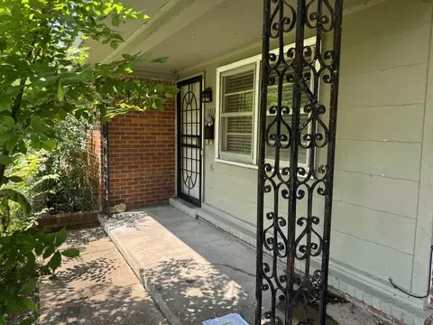 1213 S White Station Ave, Memphis, TN 38117