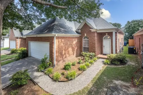 5309 Abbie Woods Cv, Memphis, TN 38120