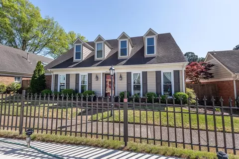1917 Wicklow Way, Germantown, TN 38139