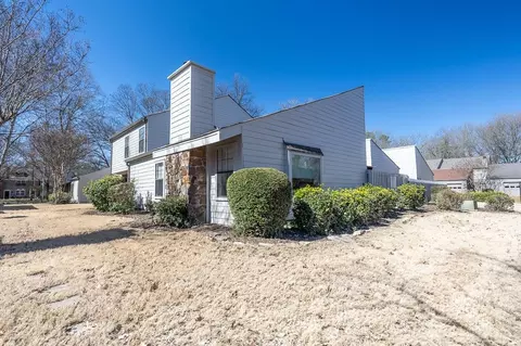 8125 Mistywood Ln #6, Germantown, TN 38138
