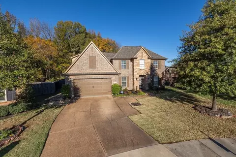 282 Red Sea Dr, Collierville, TN 38017