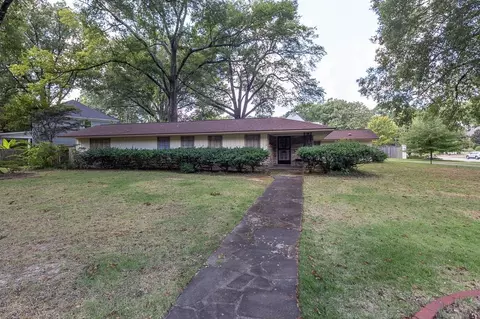 319 St Nick Dr, Memphis, TN 38117