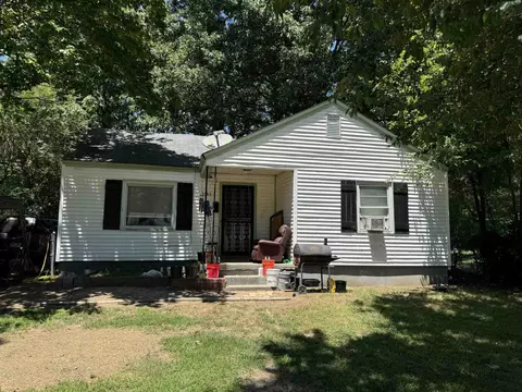 3782 S Barron Cir, Memphis, TN 38111