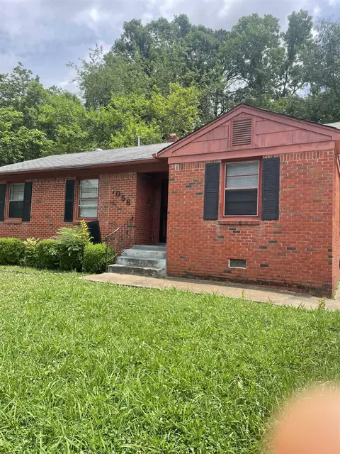 1058 S White Station Rd, Memphis, TN 38117