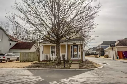 269 Fleets Island Dr, Memphis, TN 38103