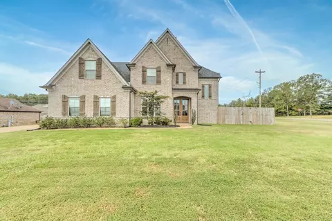 9215 Pinkerton Ln, Cordova, TN 38016