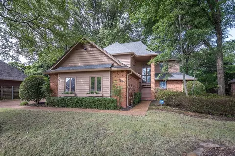 7755 Hunters Run Dr, Germantown, TN 38138