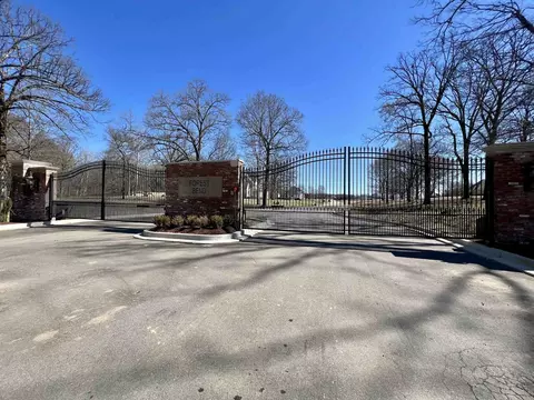 0 Forest Bend Ct, Germantown, TN 38138