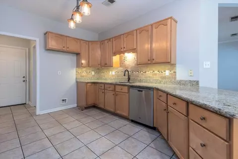 3476 Wolf Shadow Ln, Bartlett, TN 38133 photo 3