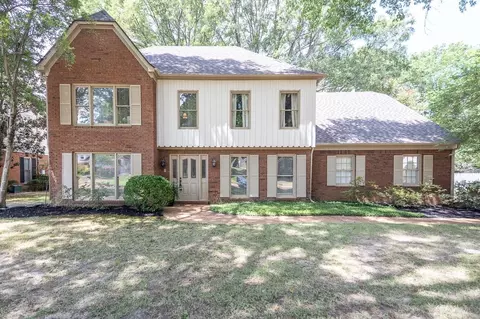 2271 Coathbridge Dr, Germantown, TN 38139