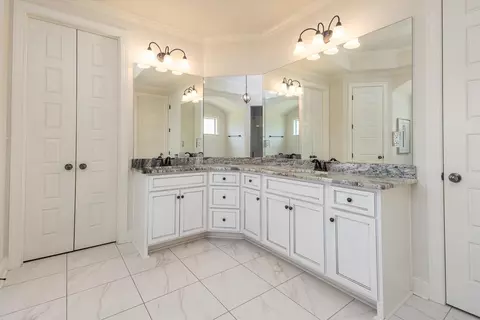 652 Cedar Shadows Cir, Collierville, TN 38017 photo 9