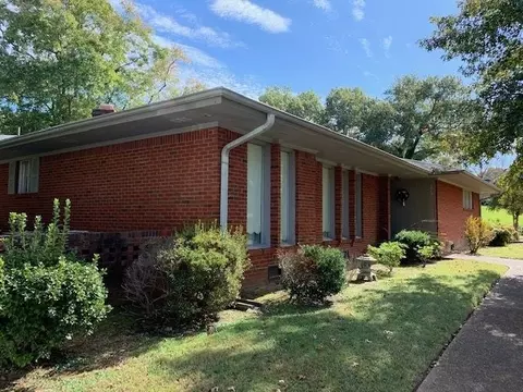 1010 Walters St, Covington, TN 38019 photo 2