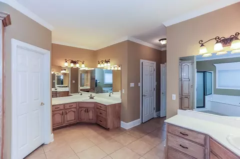 609 Roxburgh Dr, Collierville, TN 38017 photo 12