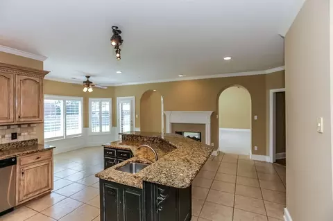 609 Roxburgh Dr, Collierville, TN 38017 photo 3