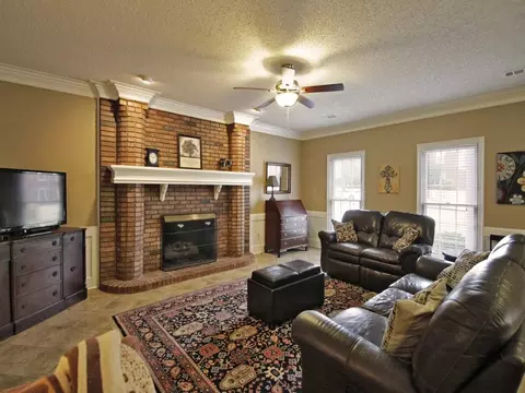 705 Cotham Dr, Collierville, TN 38017 photo 7