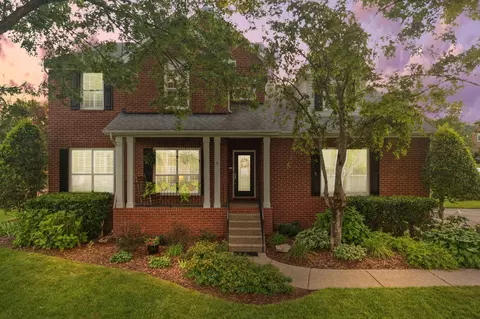 5540 Traceside Dr, Nashville, TN 37221