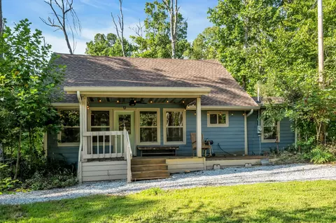 285 Tooley Trail Ln, Mcewen, TN 37101