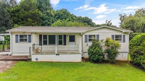 1809 Andes Rd, Knoxville, TN 37931