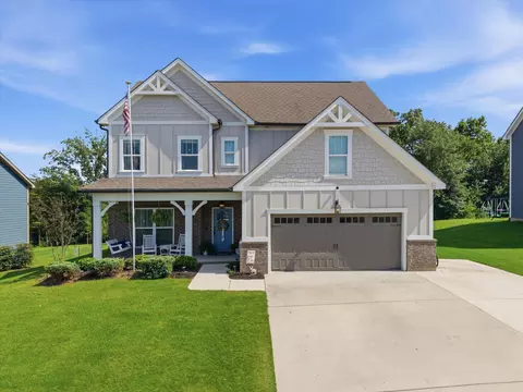 2032 River Watch Dr, Soddy Daisy, TN 37379