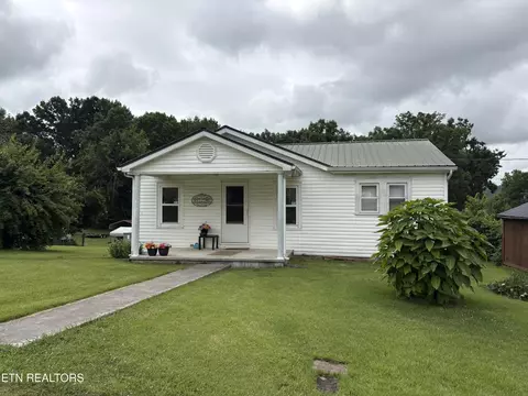 204 Blair Ave, Sweetwater, TN 37874