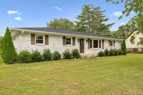Exterior - 200 Blackpatch Dr, Springfield, TN 37172 photo 4 of 14