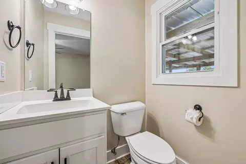Bath - 200 Blackpatch Dr, Springfield, TN 37172 photo 1 of 4