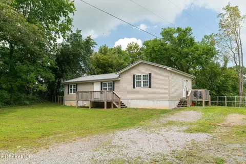 3406 Back Valley Rd, Speedwell, TN 37870