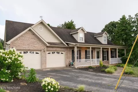 1374 Village Ct, Cookeville, TN 38506