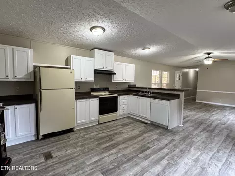 1101 Franklin Loop, Clarkrange, TN 38553 photo 9