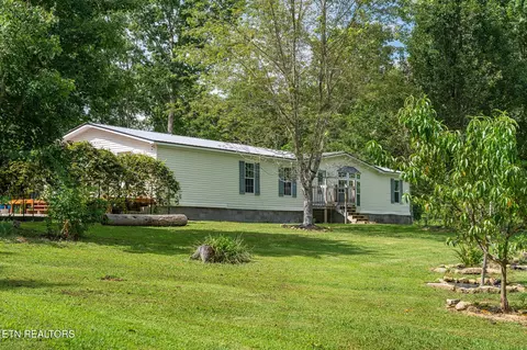 443 Mohawk Dr, Crossville, TN 38572