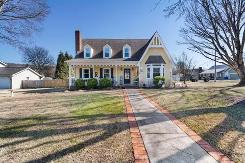 135 Hunters Run Cir NW, Cleveland, TN 37312