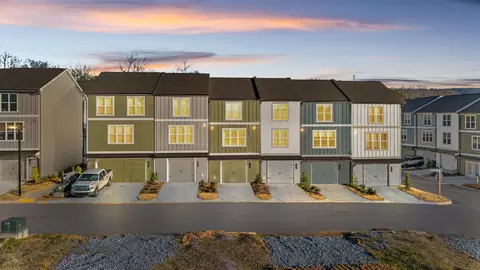 220 Asbury Oak Ln, Chattanooga, TN 37419