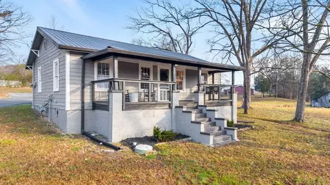 1210 Old Englewood Rd, Athens, TN 37303