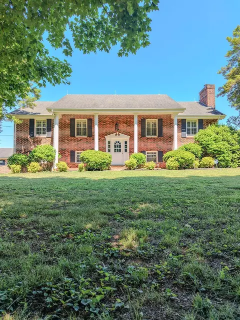 504 N Niota Rd, Englewood, TN 37329
