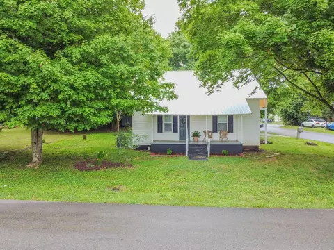 110 Old Englewood Rd, Englewood, TN 37329