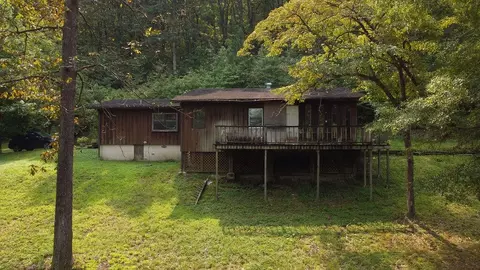 10206 Card Rd, Soddy Daisy, TN 37379