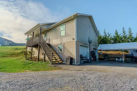 1409 Snapp Rd, Sevierville, TN 37862